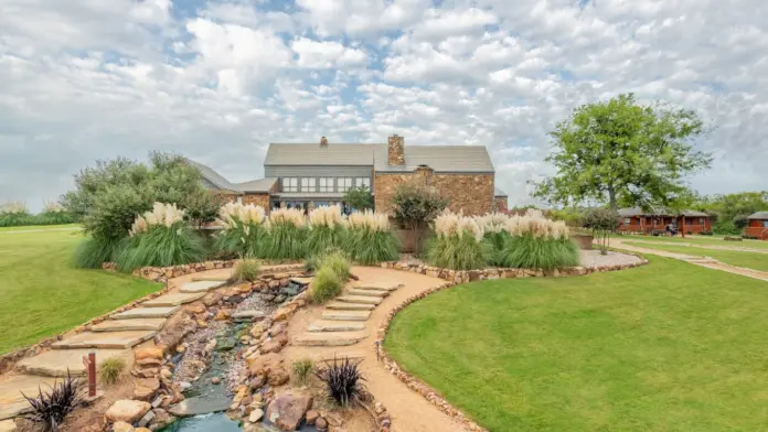 The facilities at Enterhealth Ranch Residential in Van Alstyne, TX 5